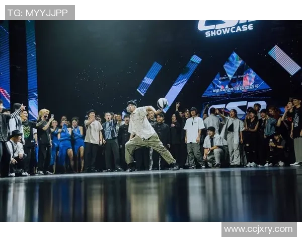 深圳街舞队与重庆街舞队赛后复盘分析团队配合与表现的精彩瞬间